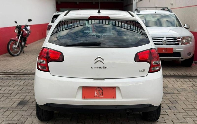 imagem-https://www.socarrao.com.br/sc-vehicle-images-prod/2007899/1790109075713-8000457_11_B_94352d038d.jpeg