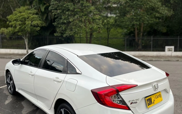 imagem-https://www.socarrao.com.br/sc-vehicle-images-prod/2008247/1780934063285-SU1HLTIwMjYwNjA0LVdBMDA2Ny5qcGc.jpg