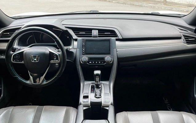 imagem-https://www.socarrao.com.br/sc-vehicle-images-prod/2008247/1780934063972-bW90aW9uX3Bob3RvXzYyODUyMzk3Mzg3NDk4NTU5NDAuanBn.jpg