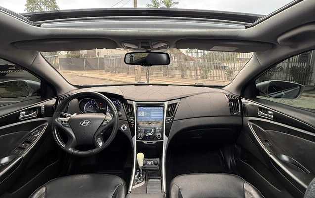 imagem-https://www.socarrao.com.br/sc-vehicle-images-prod/2008342/1780934682800-bW90aW9uX3Bob3RvXzQ5MjUxOTU1OTgxNjA3Njg1MzIuanBn.jpg