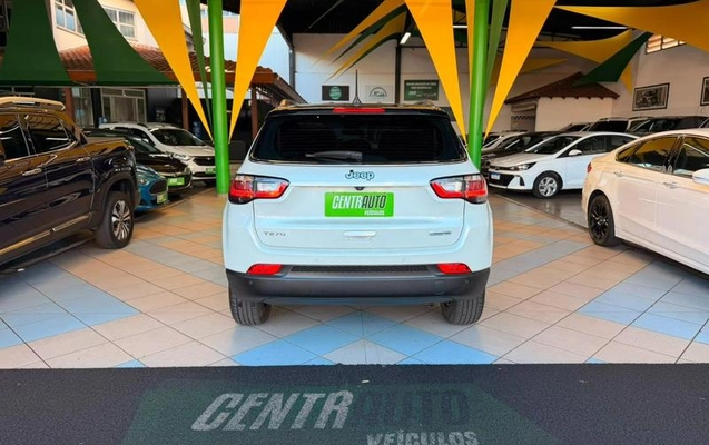 imagem-https://www.socarrao.com.br/sc-vehicle-images-prod/2008755/1789669601414-8163762_4_B_c2b9445850.jpeg