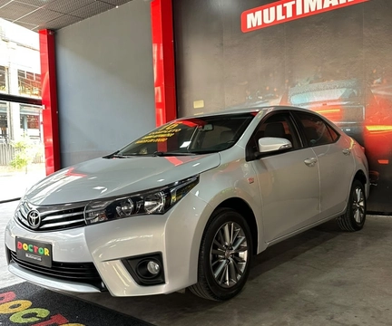 Toyota Corolla 2016 Prata — foto 1 de 3