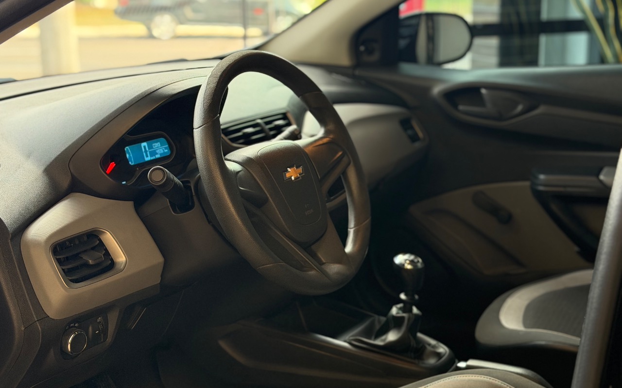 imagem-https://www.socarrao.com.br/sc-vehicle-images-prod/2009436/1780938981273-SU1HXzU2MzYuanBlZw.jpeg