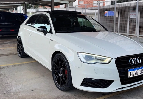 Audi A1 2013 Branco — foto 1 de 3