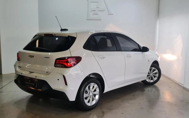 imagem-https://www.socarrao.com.br/sc-vehicle-images-prod/2010723/1780944995658-6710700_4_B_8f97db0bd2.jpeg
