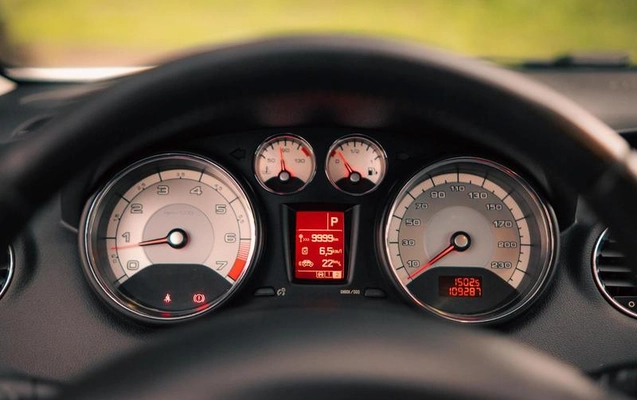 imagem-https://www.socarrao.com.br/sc-vehicle-images-prod/2010785/1782572696598-8025971_13_B_de40f7aeae.jpeg