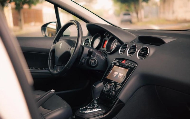 imagem-https://www.socarrao.com.br/sc-vehicle-images-prod/2010785/1782572696602-8025971_16_B_f933e76b87.jpeg