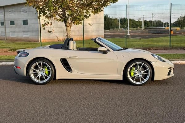 imagem-https://www.socarrao.com.br/sc-vehicle-images-prod/2010876/1781029029888-8131403_5_B_560125ca81.jpeg