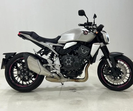 Honda CB 1000R/ABS 2022 Prata — foto 1 de 3