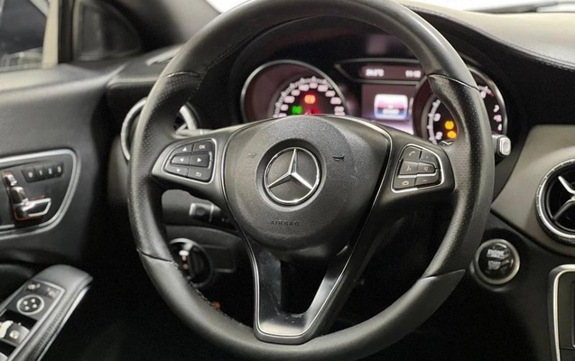 imagem-https://www.socarrao.com.br/sc-vehicle-images-prod/2010883/1780944386755-8146988_14_B_5f072e5918.jpeg
