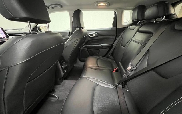 imagem-https://www.socarrao.com.br/sc-vehicle-images-prod/2010892/1780944494962-8017986_14_B_dc449784f3.jpeg