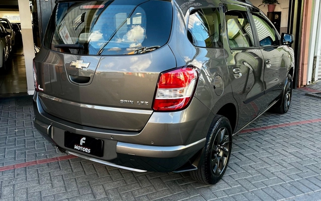 imagem-https://www.socarrao.com.br/sc-vehicle-images-prod/2010917/1780944617850-SU1HLTIwMjYwNDE0LVdBMDAzNC5qcGc.jpg