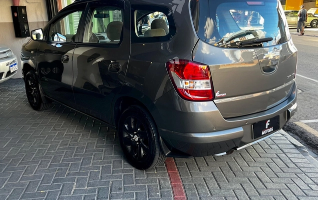imagem-https://www.socarrao.com.br/sc-vehicle-images-prod/2010917/1780944618071-SU1HLTIwMjYwNDE0LVdBMDAzOS5qcGc.jpg