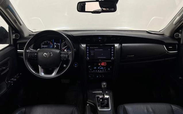 imagem-https://www.socarrao.com.br/sc-vehicle-images-prod/2011002/1781102325116-7988918_11_B_2a7993aa87.jpeg