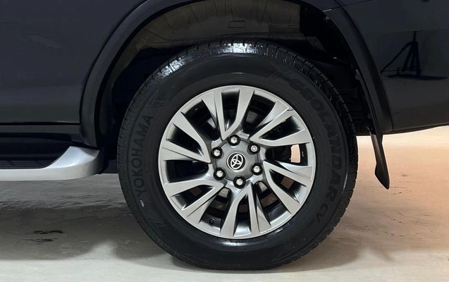 imagem-https://www.socarrao.com.br/sc-vehicle-images-prod/2011002/1781102325129-7988918_18_B_bb49039122.jpeg