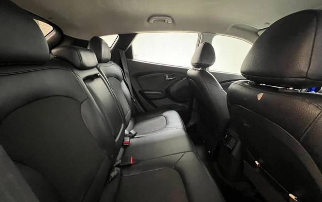 imagem-https://www.socarrao.com.br/sc-vehicle-images-prod/2011006/1780944874238-7907518_14_B_c89c3373ec.jpeg