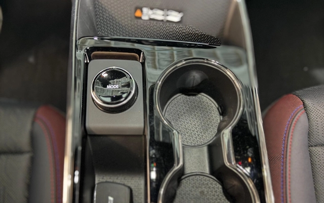 imagem-https://www.socarrao.com.br/sc-vehicle-images-prod/2011020/1780944888573-MzA4YjdhYjgtZDEyMy00NDgzLWJlMzktNjFjYTkyMmMxZThmLmpwZWc.jpeg