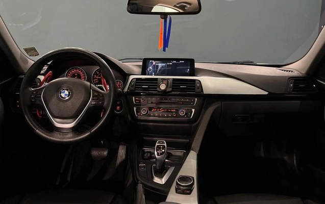 imagem-https://www.socarrao.com.br/sc-vehicle-images-prod/2011099/1791209826056-7805293_12_B_5d14244930.jpeg