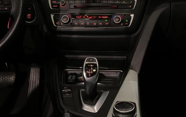 imagem-https://www.socarrao.com.br/sc-vehicle-images-prod/2011099/1791209826064-7805293_19_B_def87325aa.jpeg