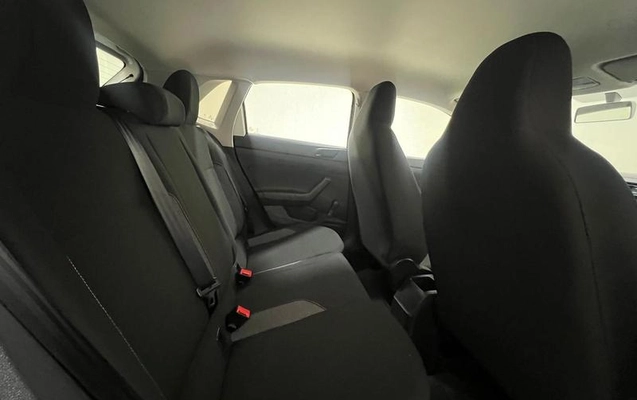 imagem-https://www.socarrao.com.br/sc-vehicle-images-prod/2011105/1780945021640-7977923_12_B_a517c8bba9.jpeg
