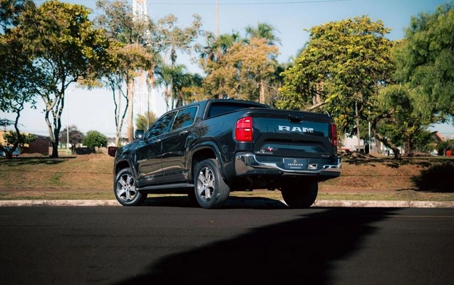 imagem-https://www.socarrao.com.br/sc-vehicle-images-prod/2011119/1781539080194-7993617_6_B_100dc73987.jpeg