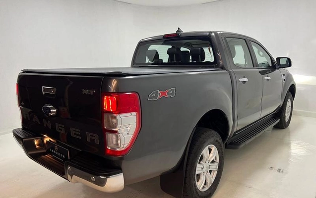 imagem-https://www.socarrao.com.br/sc-vehicle-images-prod/2011153/1780945090371-7962203_5_B_710256e804.jpeg
