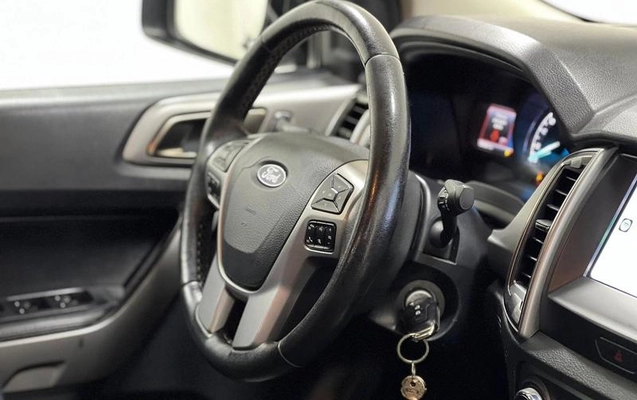 imagem-https://www.socarrao.com.br/sc-vehicle-images-prod/2011153/1780945090387-7962203_15_B_649c4f5d53.jpeg