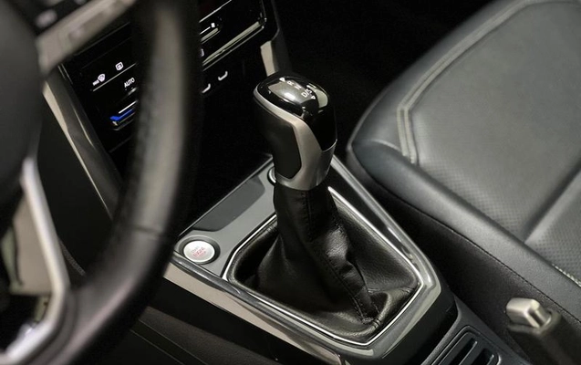imagem-https://www.socarrao.com.br/sc-vehicle-images-prod/2011196/1781105820950-7977898_9_B_3a11746d0f.jpeg