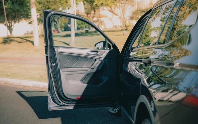 imagem-https://www.socarrao.com.br/sc-vehicle-images-prod/2011208/1781113766282-7918614_3_B_1b888992a6.jpeg