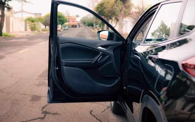 imagem-https://www.socarrao.com.br/sc-vehicle-images-prod/2011233/1782307058620-7666077_6_B_c210ba5763.jpeg