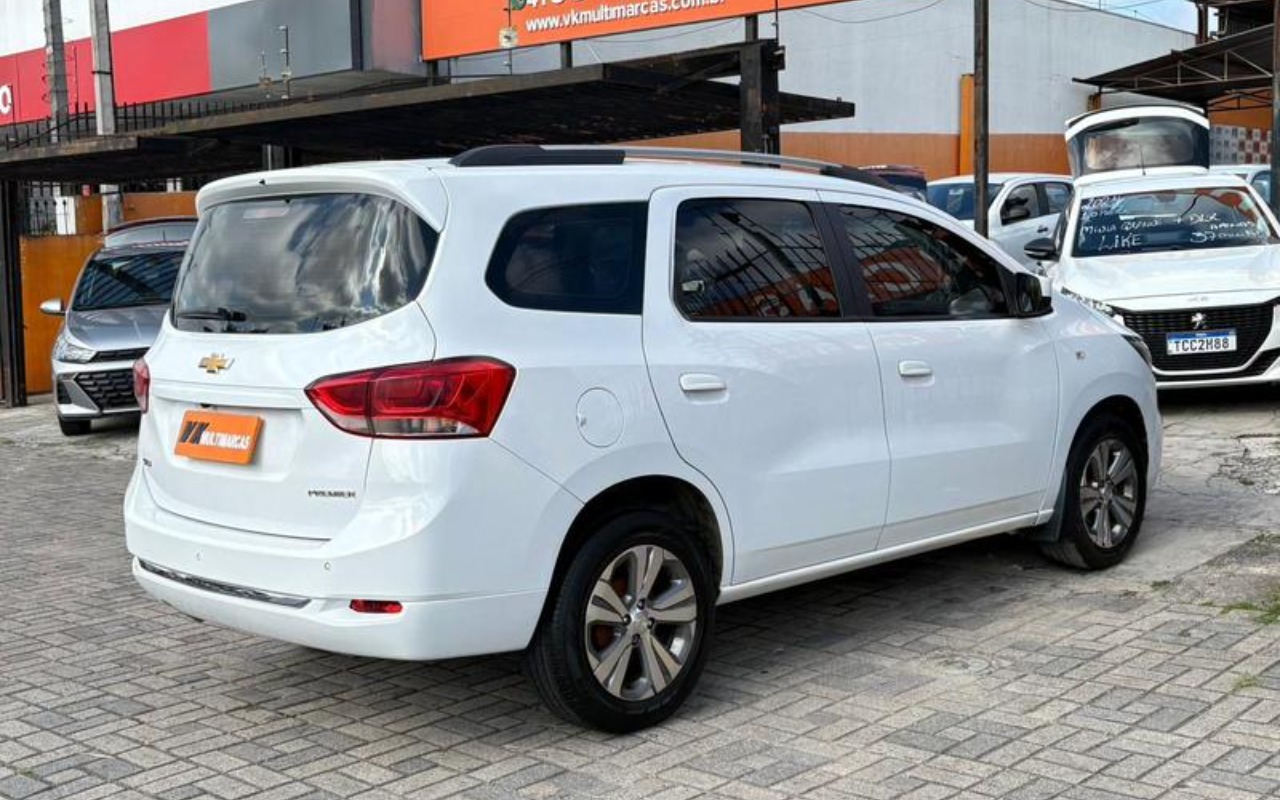 imagem-https://www.socarrao.com.br/sc-vehicle-images-prod/2011264/1780945413287-NzkyNzE5NF8xMV9CX2VjY2M0MjI2YjQuanBlZw.jpeg