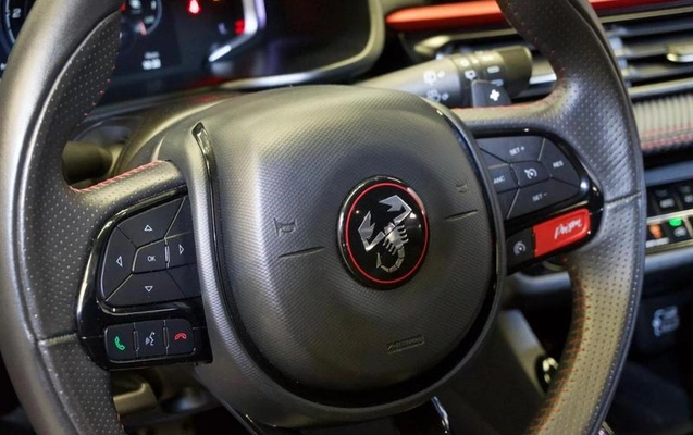 imagem-https://www.socarrao.com.br/sc-vehicle-images-prod/2012008/1787663553564-8166710_3_B_5e2a74a7fd.jpeg