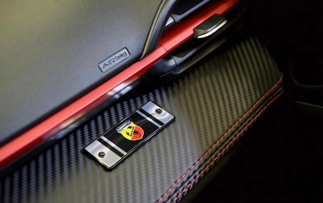 imagem-https://www.socarrao.com.br/sc-vehicle-images-prod/2012008/1787663553572-8166710_5_B_b075fb7fb0.jpeg