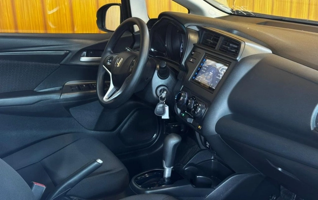 imagem-https://www.socarrao.com.br/sc-vehicle-images-prod/2012130/1788270786176-gb-47842a1.jpeg