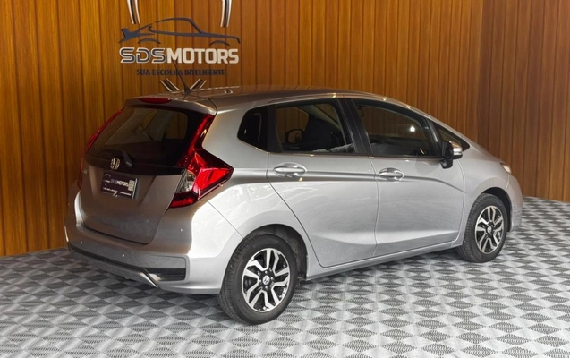 imagem-https://www.socarrao.com.br/sc-vehicle-images-prod/2012130/1788270786178-gb-07ebc0b.jpeg