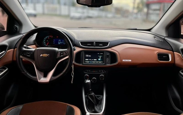 imagem-https://www.socarrao.com.br/sc-vehicle-images-prod/2012767/1784652377276-8166962_8_B_3d6ee8509a.jpeg