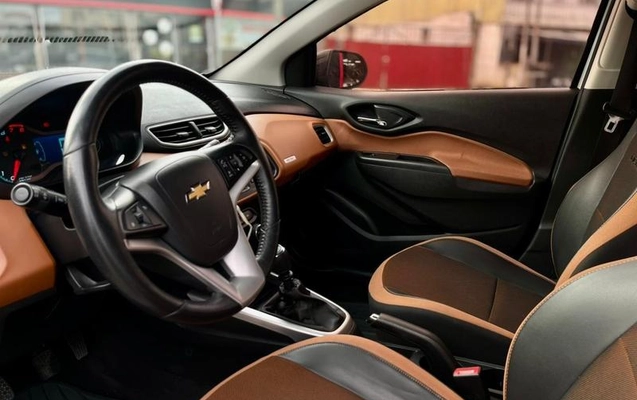 imagem-https://www.socarrao.com.br/sc-vehicle-images-prod/2012767/1784652377277-8166962_8_B_0fa8d33814.jpeg
