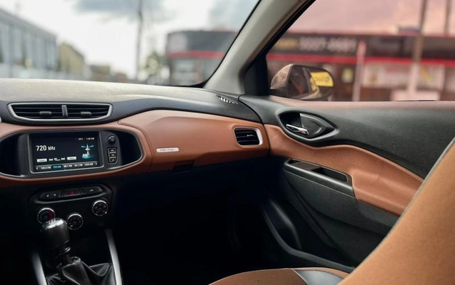 imagem-https://www.socarrao.com.br/sc-vehicle-images-prod/2012767/1784652377283-8166962_8_B_62e03c7f50.jpeg