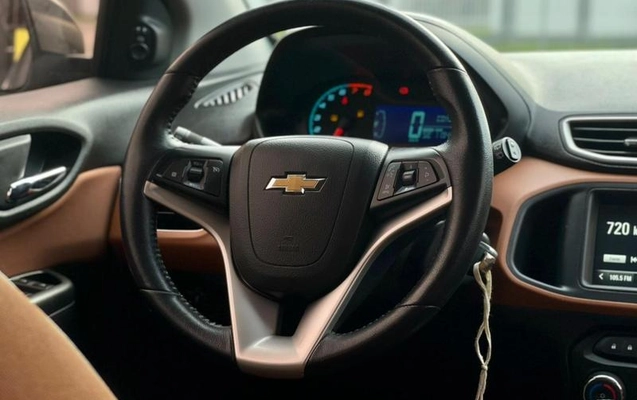 imagem-https://www.socarrao.com.br/sc-vehicle-images-prod/2012767/1784652377285-8166962_13_B_7d8377fe58.jpeg