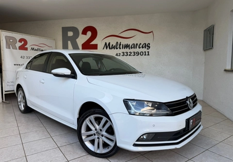 Volkswagen Jetta 2017 Branco — foto 1 de 3