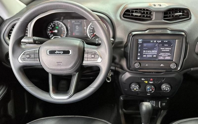 imagem-https://www.socarrao.com.br/sc-vehicle-images-prod/2012899/1787249421098-8166635_2_B_345d52229f.jpeg