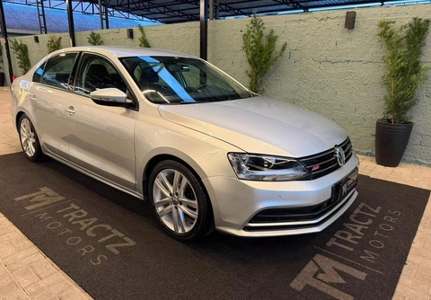 Volkswagen Jetta 2015 Prata — foto 1 de 3
