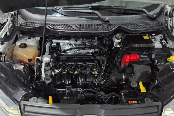 imagem-https://www.socarrao.com.br/sc-vehicle-images-prod/2013349/1780952928168-8154018_12_B_04e5e47fba.jpeg