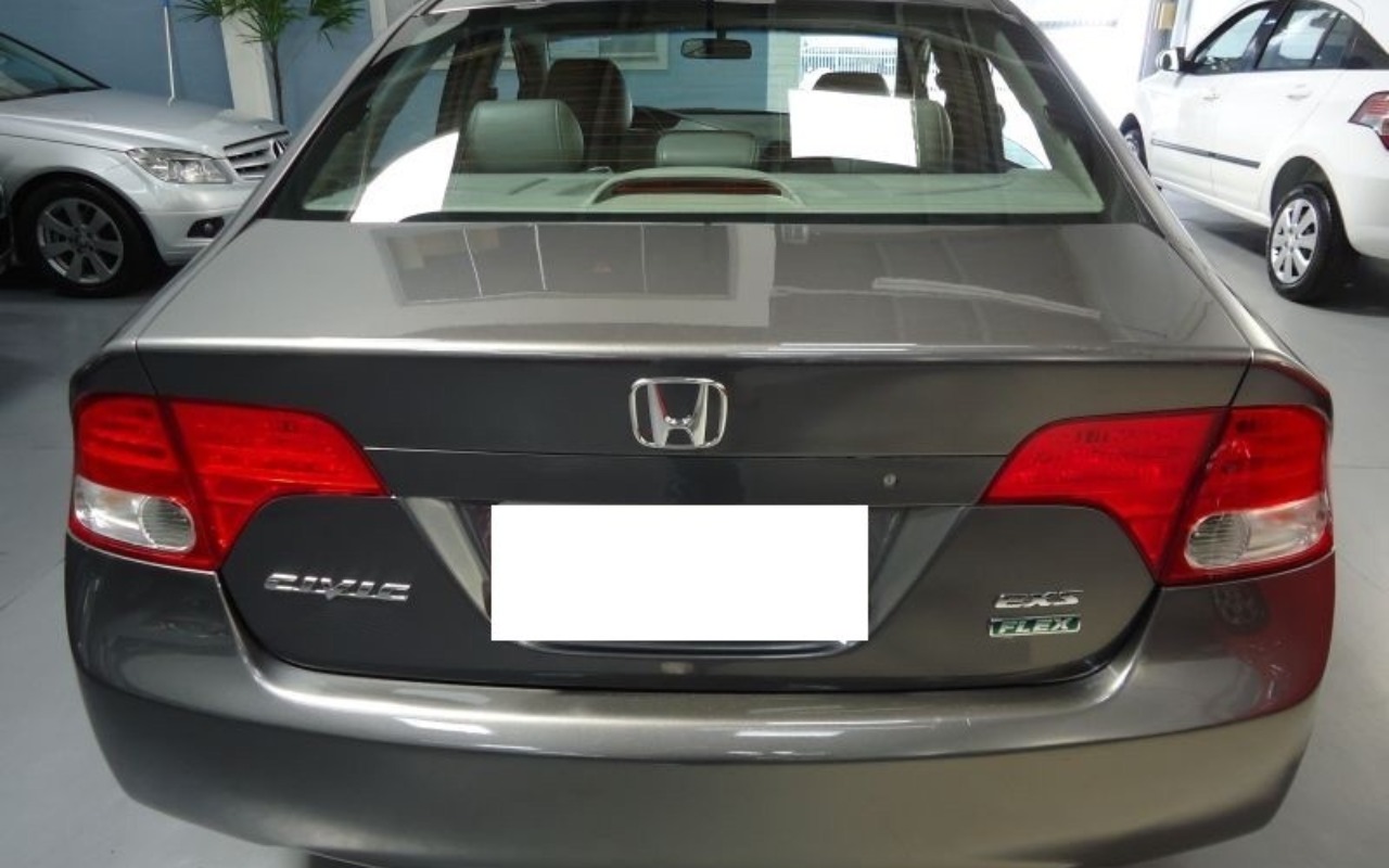 imagem-https://www.socarrao.com.br/sc-vehicle-images-prod/2013734/1780954892808-Q2l2aWMlMjBFWFMlMjAwOCUyMGNpbnphJTIwMDA3LmpwZw.jpg