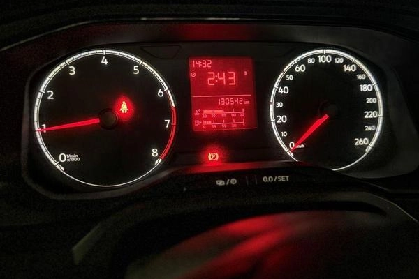 imagem-https://www.socarrao.com.br/sc-vehicle-images-prod/20138/1784054531598-7294011_13_B_c4345d1969.jpeg