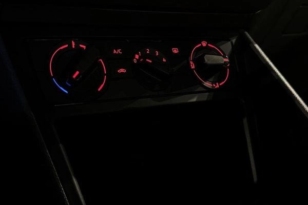 imagem-https://www.socarrao.com.br/sc-vehicle-images-prod/20138/1784054531605-7294011_2_B_fce453dd17.jpeg