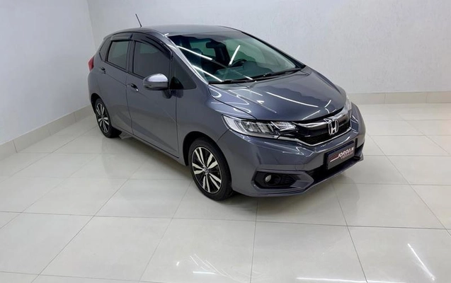 imagem-https://www.socarrao.com.br/sc-vehicle-images-prod/2013926/1783457649113-8167515_1_B_cd19815c70.jpeg