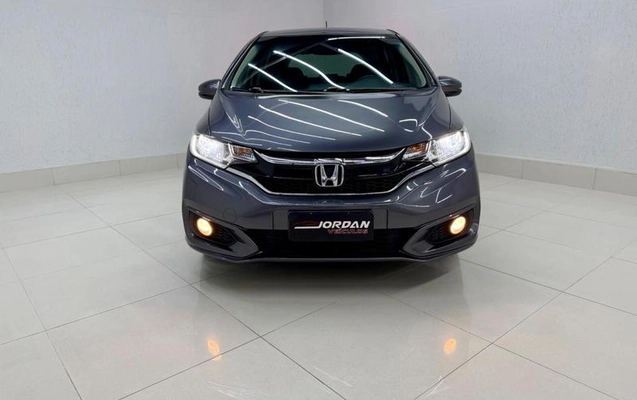 imagem-https://www.socarrao.com.br/sc-vehicle-images-prod/2013926/1783457649114-8167515_5_B_6384fb34a2.jpeg