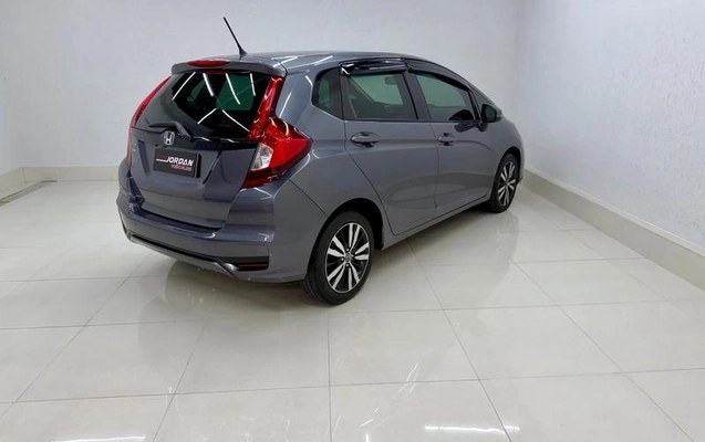 imagem-https://www.socarrao.com.br/sc-vehicle-images-prod/2013926/1783457649114-8167515_9_B_b821e5ae32.jpeg