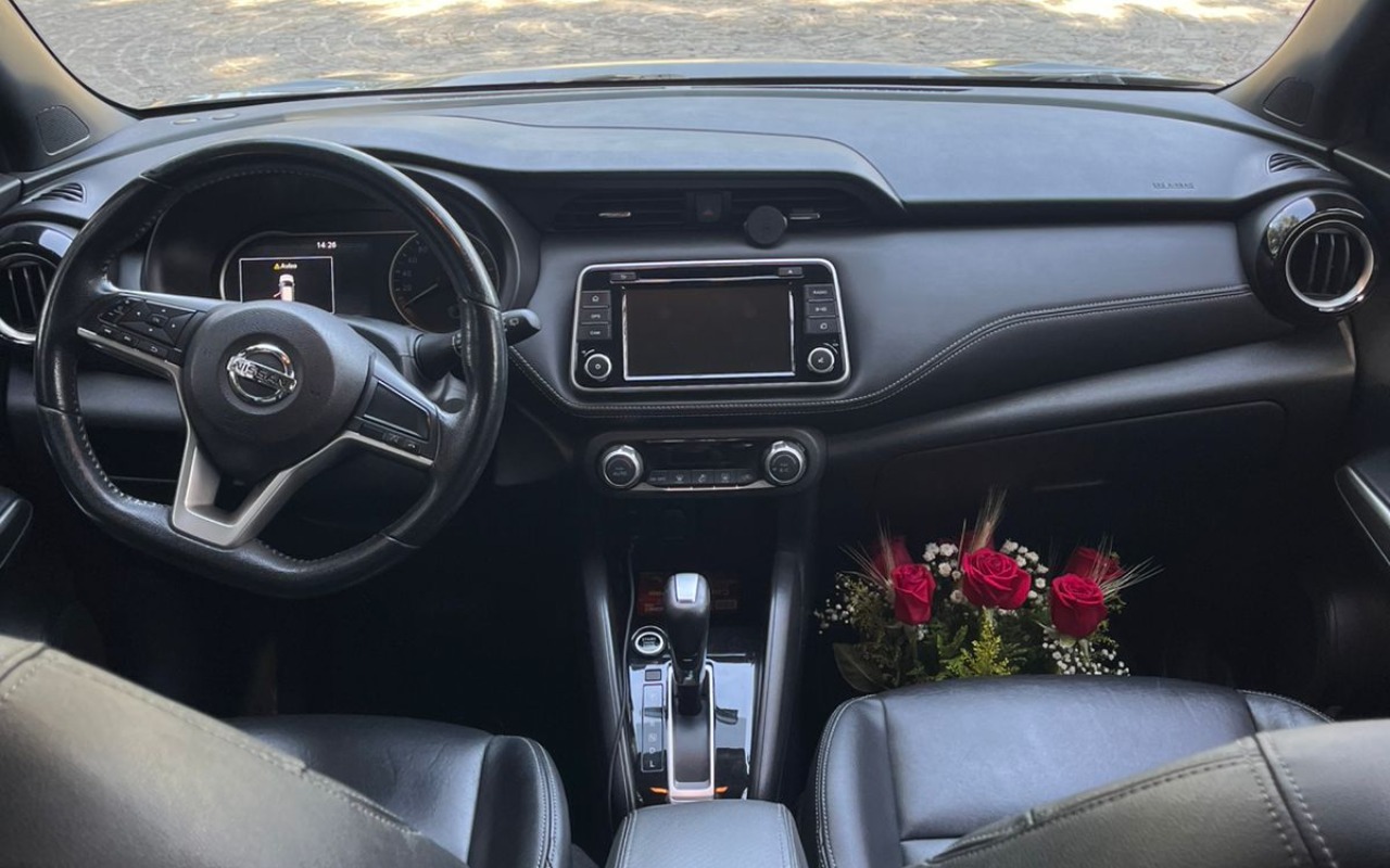 Nissan KICKS 2019 Cinza — foto 1 de 3